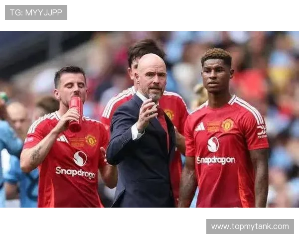 曼联乐队阵容揭秘齐尔克泽领唱